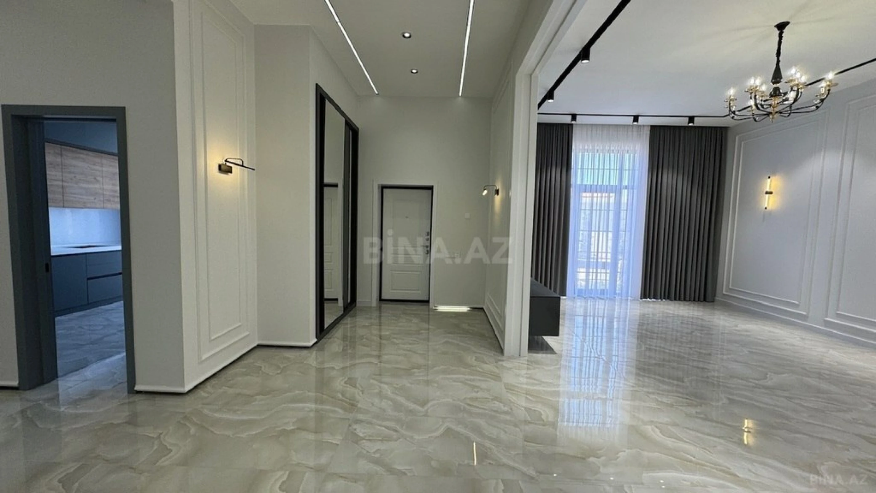 Satılır 5 otaqlı həyət evi 190 m²