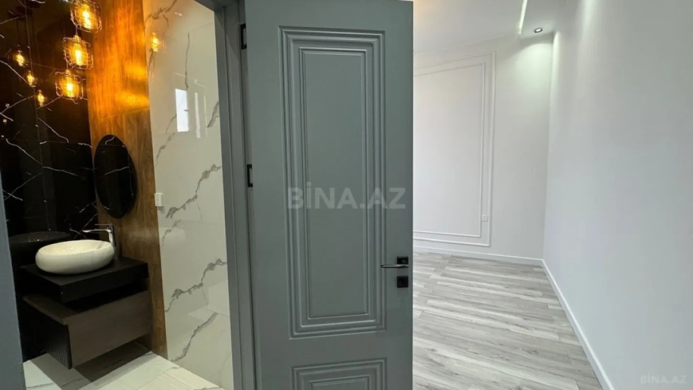 Satılır 5 otaqlı həyət evi 190 m²