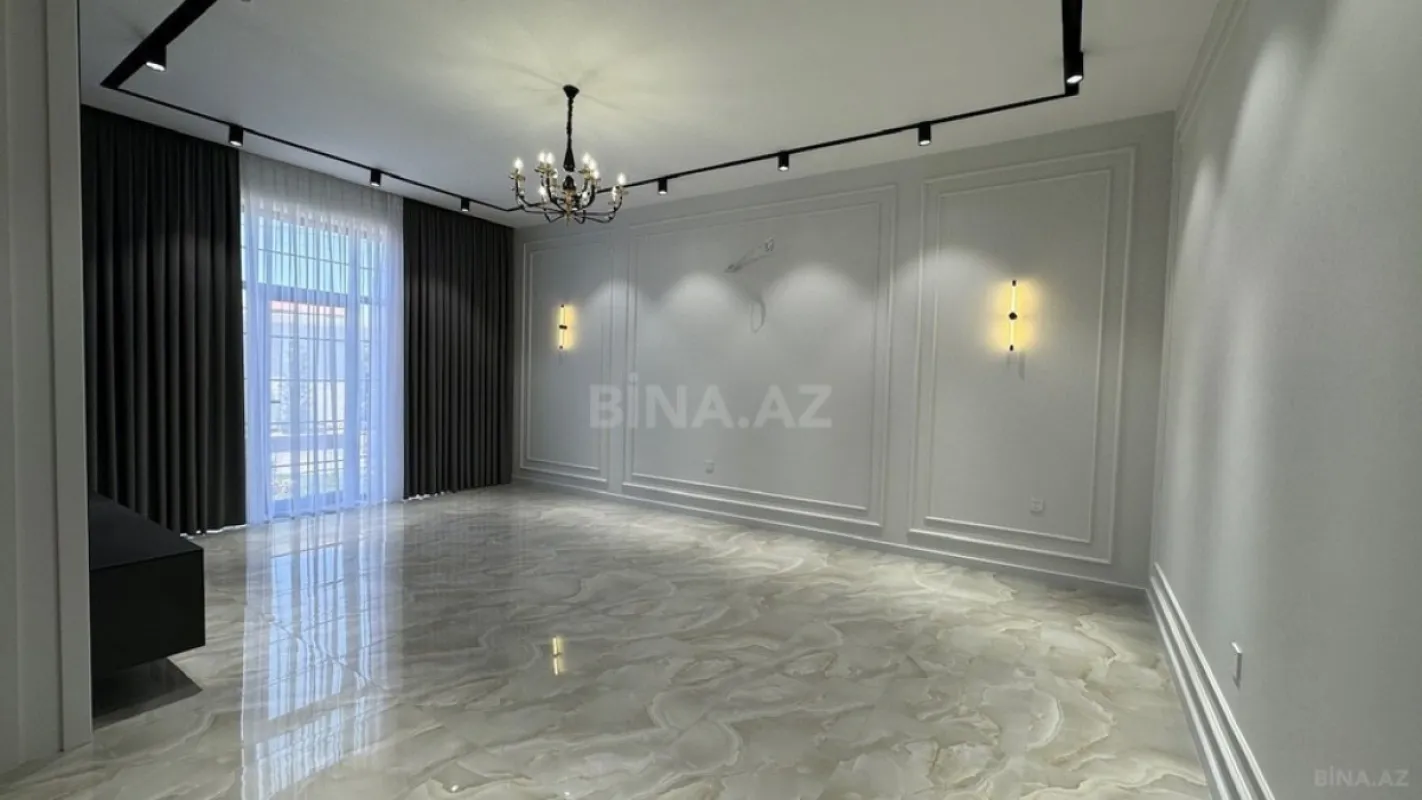 Satılır 5 otaqlı həyət evi 190 m²