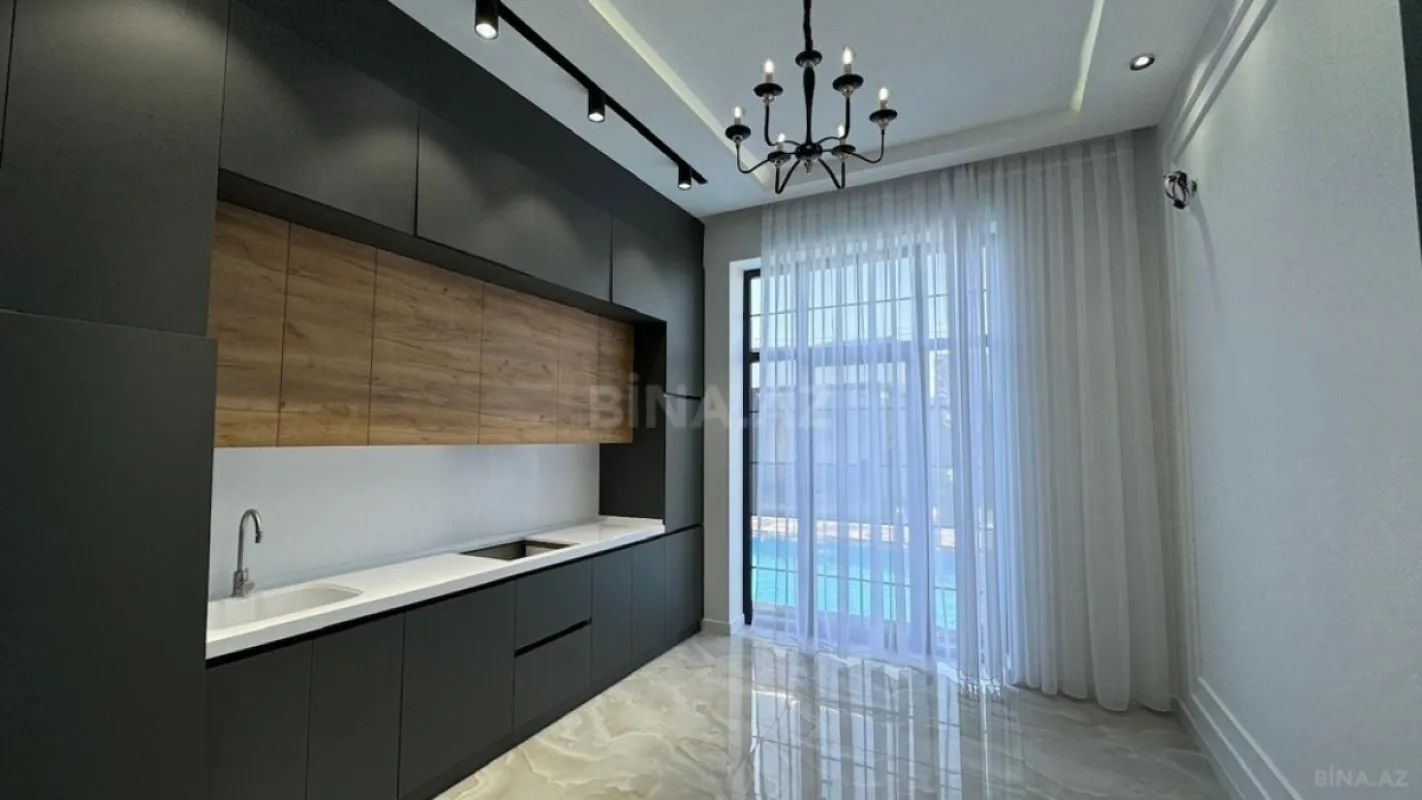 Satılır 5 otaqlı həyət evi 190 m²