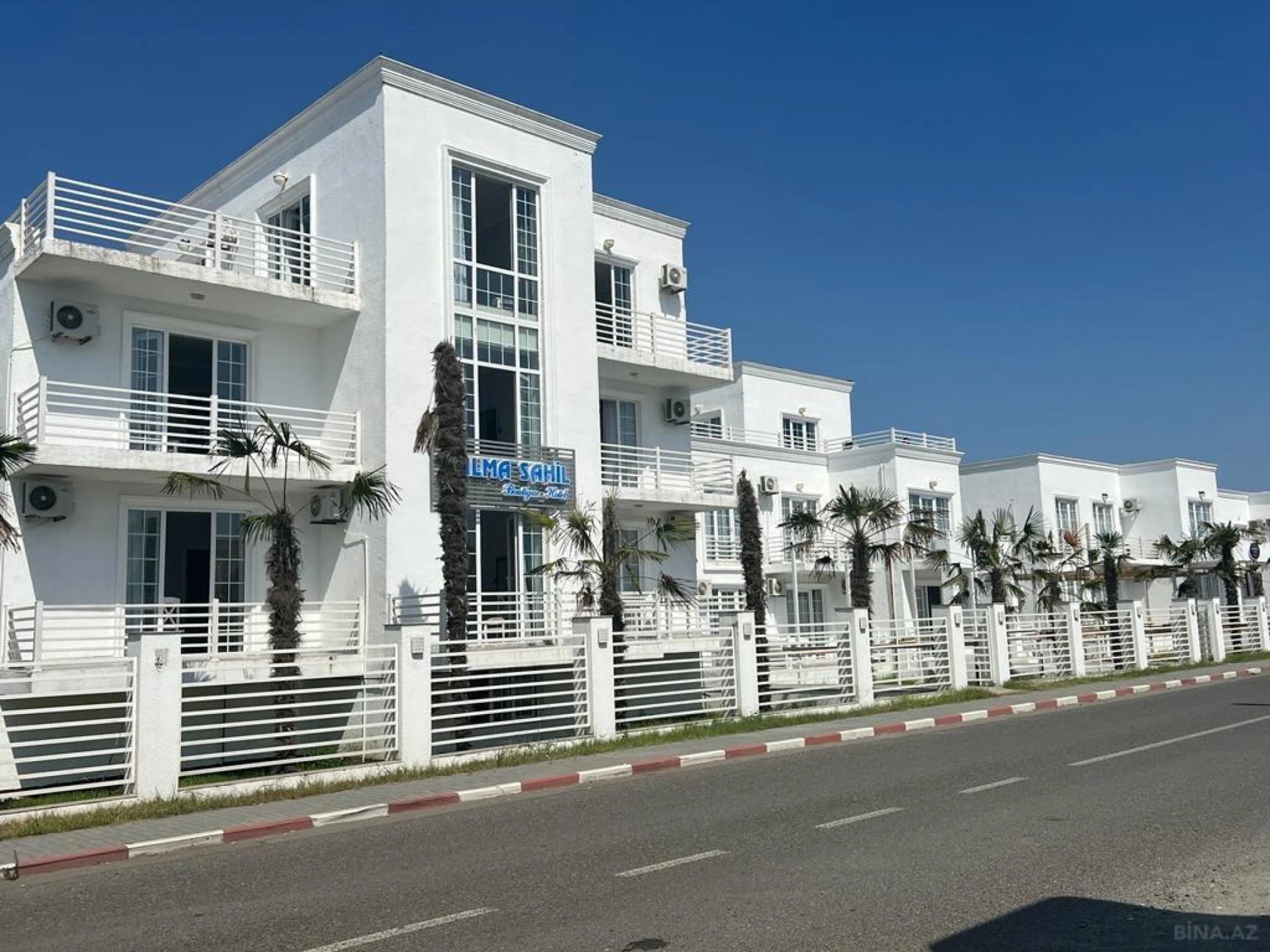 Satılır obyekt 680 m²