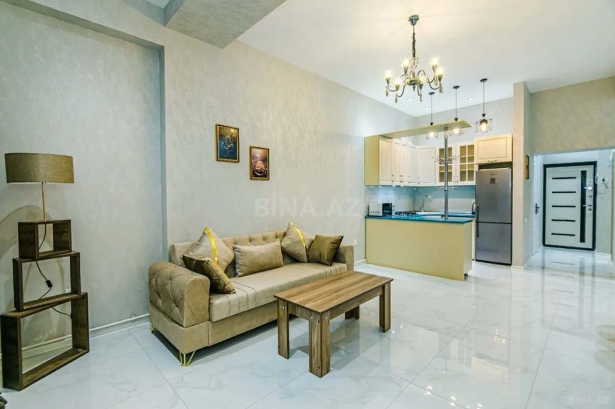 Kirayə verilir 2 otaqlı mənzil 80 m²