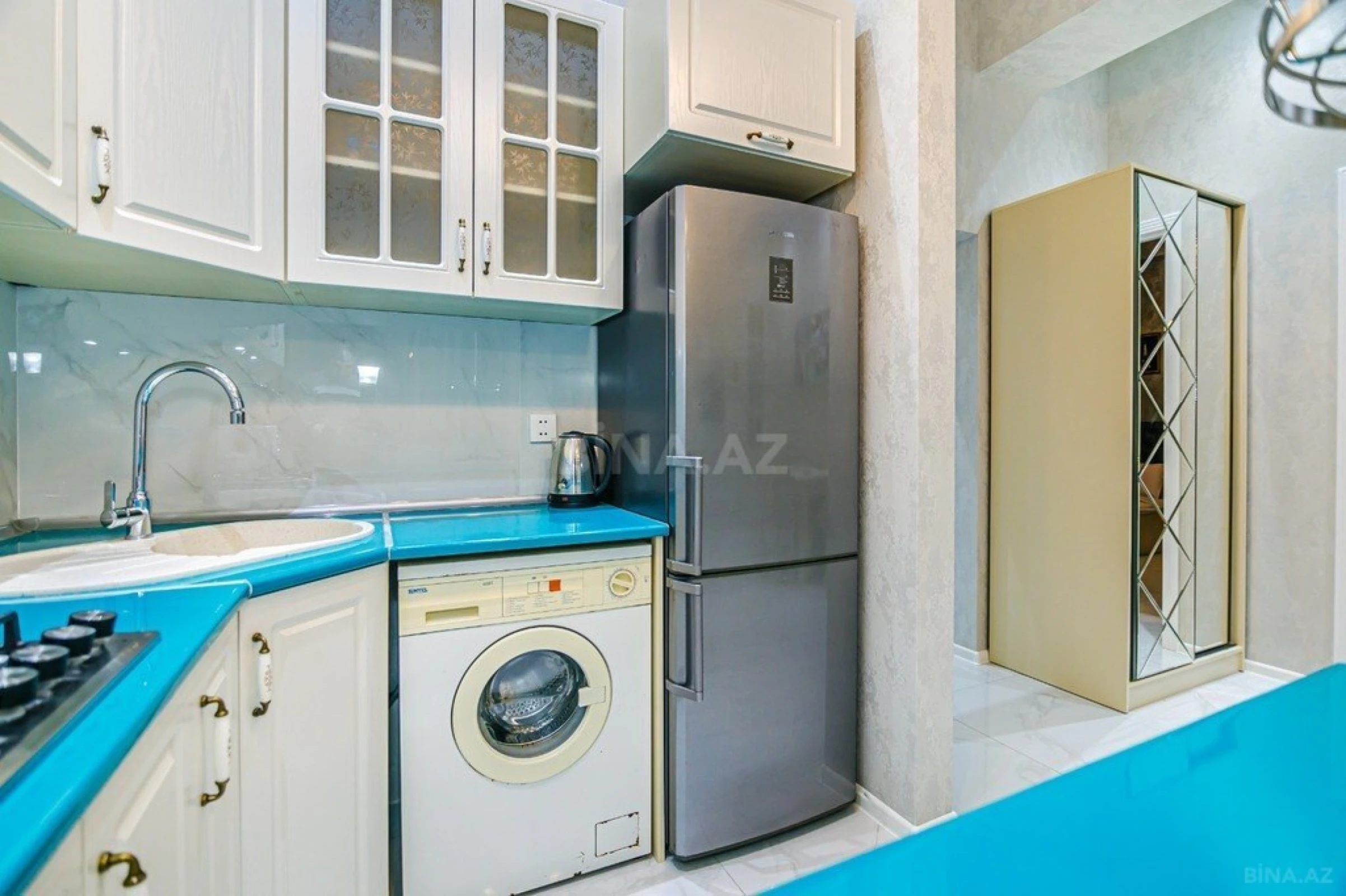 Kirayə verilir 2 otaqlı mənzil 80 m²