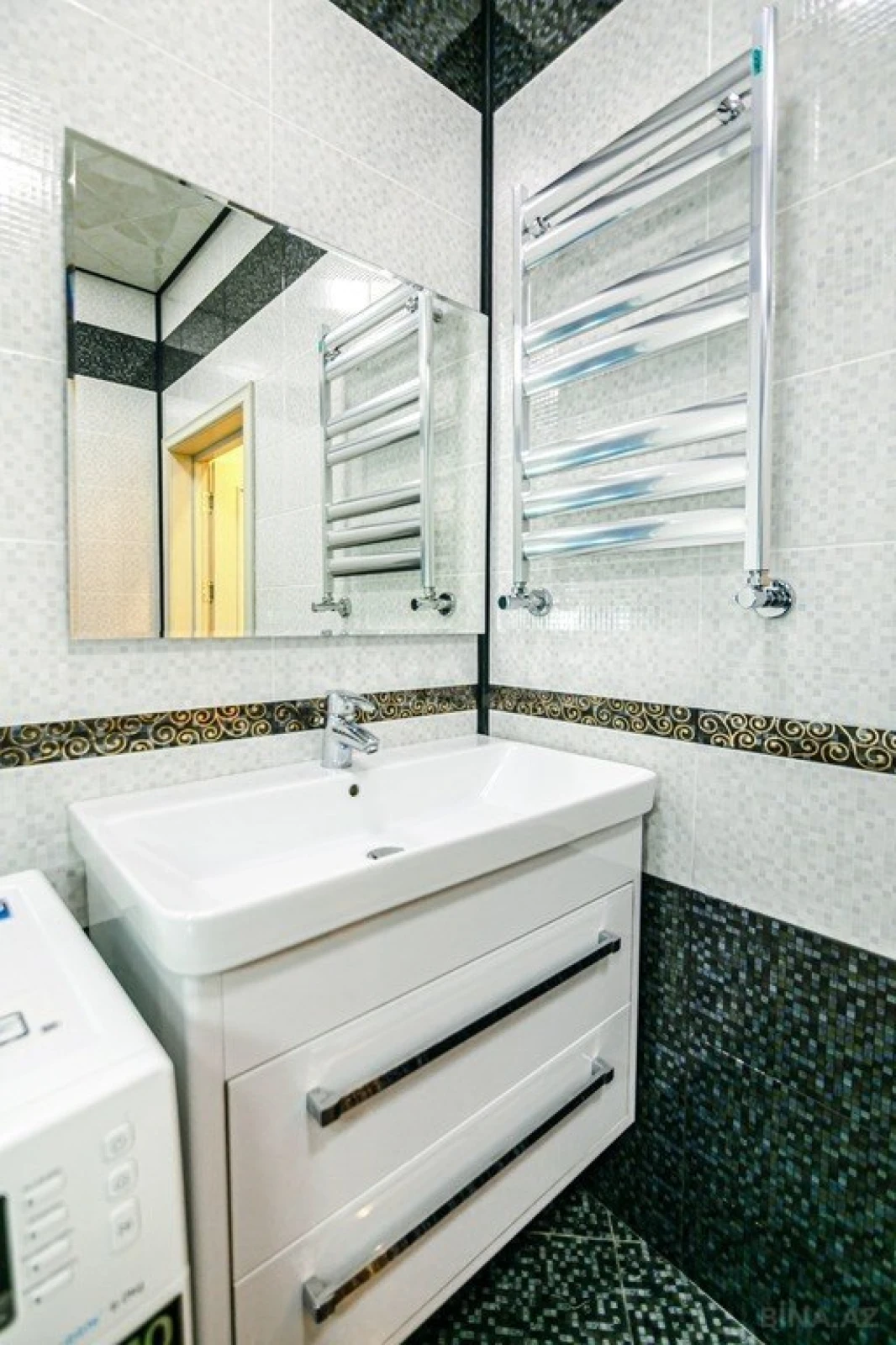 Kirayə verilir 2 otaqlı mənzil 75 m²