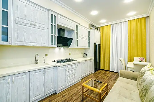 Kirayə verilir 2 otaqlı mənzil 75 m² — Bakı 2 otaq 75.00 m²