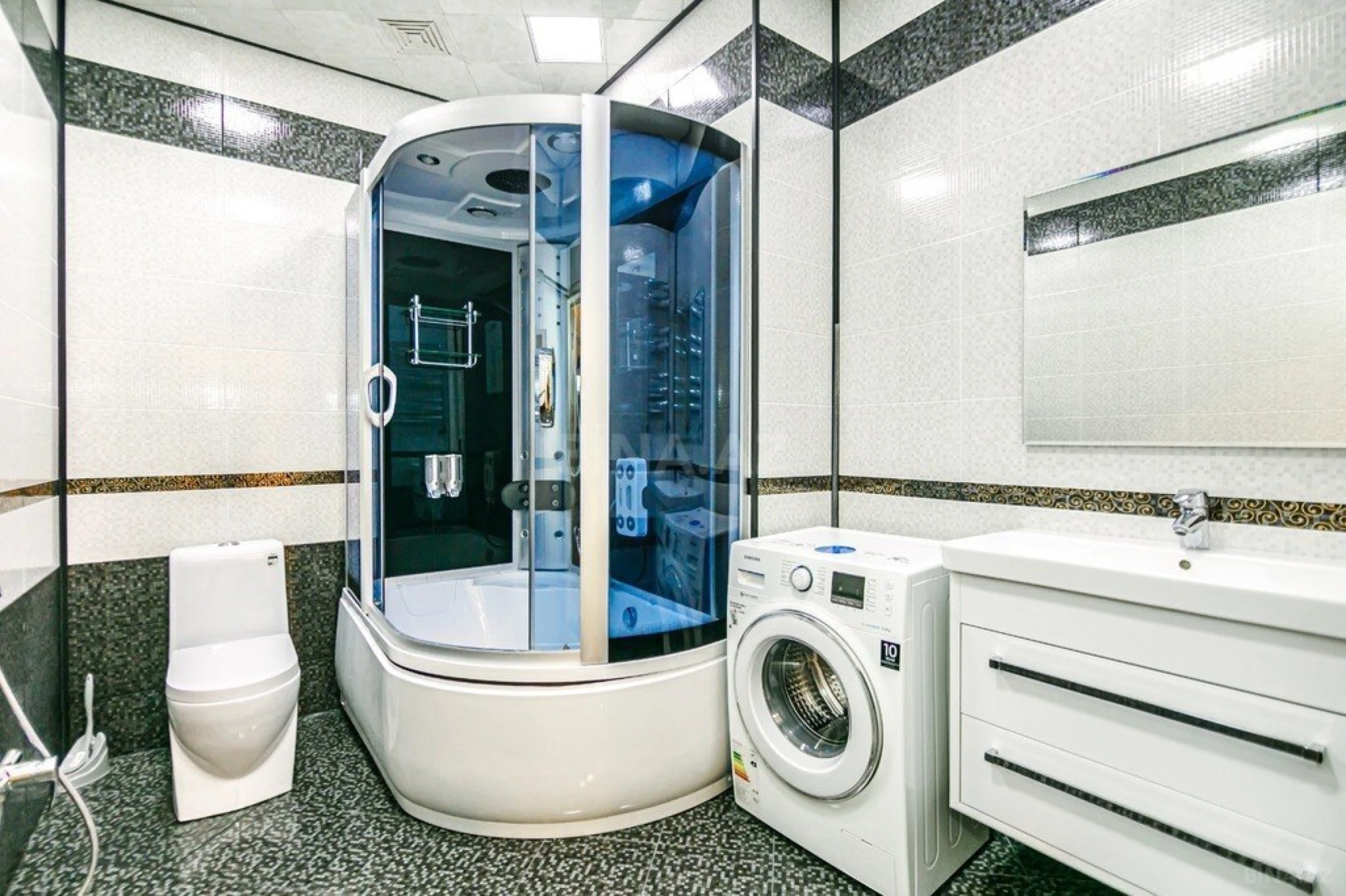 Kirayə verilir 2 otaqlı mənzil 75 m²