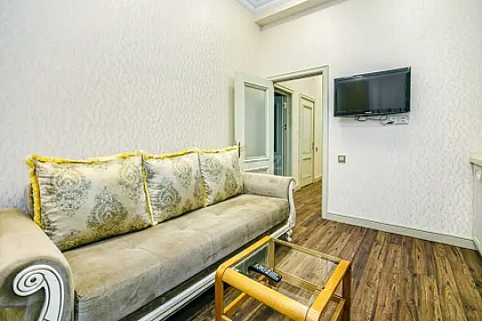 Kirayə verilir 2 otaqlı mənzil 75 m²