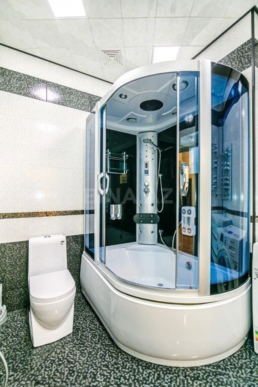 Kirayə verilir 2 otaqlı mənzil 75 m²