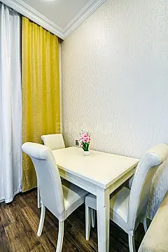 Kirayə verilir 2 otaqlı mənzil 75 m²