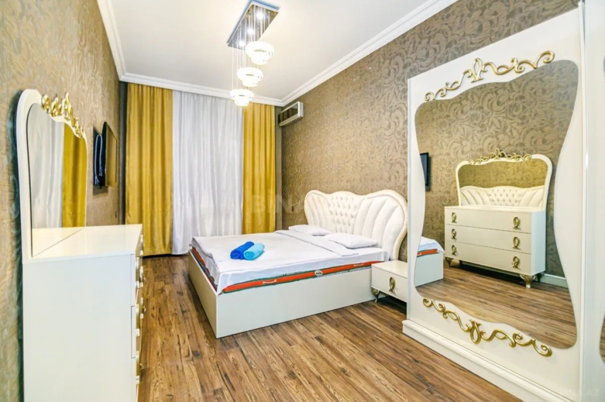 Kirayə verilir 2 otaqlı mənzil 75 m²