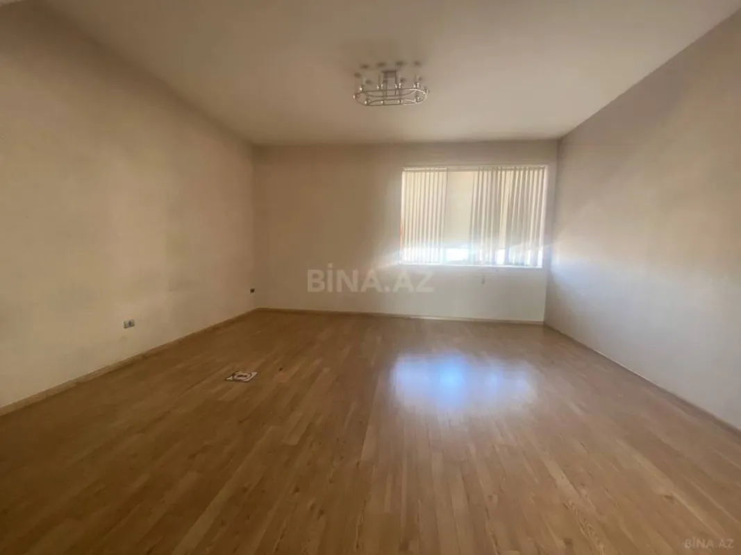 Kirayə verilir 20 otaqlı ofis 1320 m²