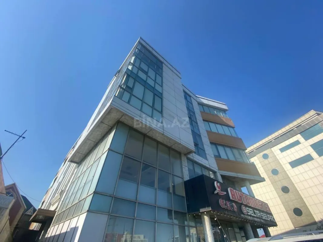 Kirayə verilir 20 otaqlı ofis 1320 m²