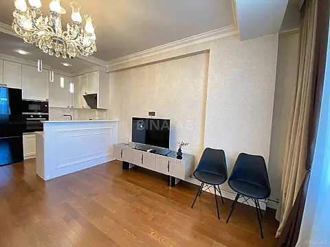 Kirayə verilir 2 otaqlı mənzil 70 m²