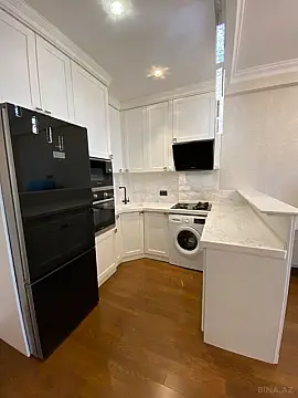 Kirayə verilir 2 otaqlı mənzil 70 m²