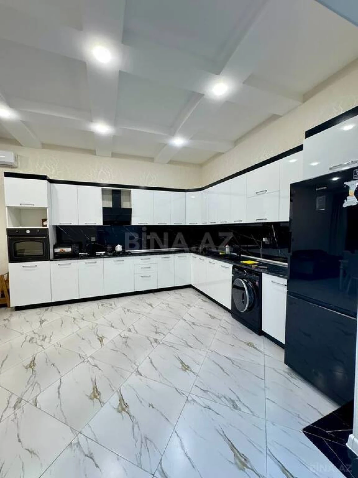 Kirayə verilir 4 otaqlı həyət evi 155 m²