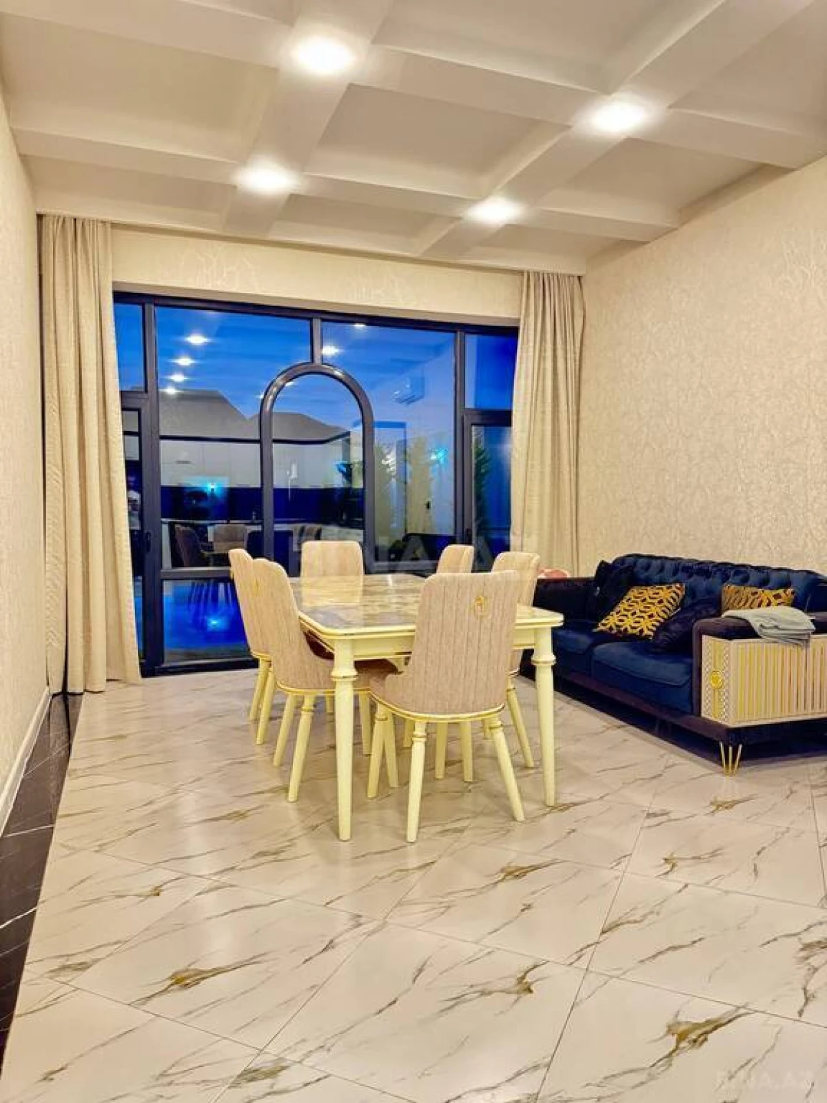 Kirayə verilir 4 otaqlı həyət evi 155 m²