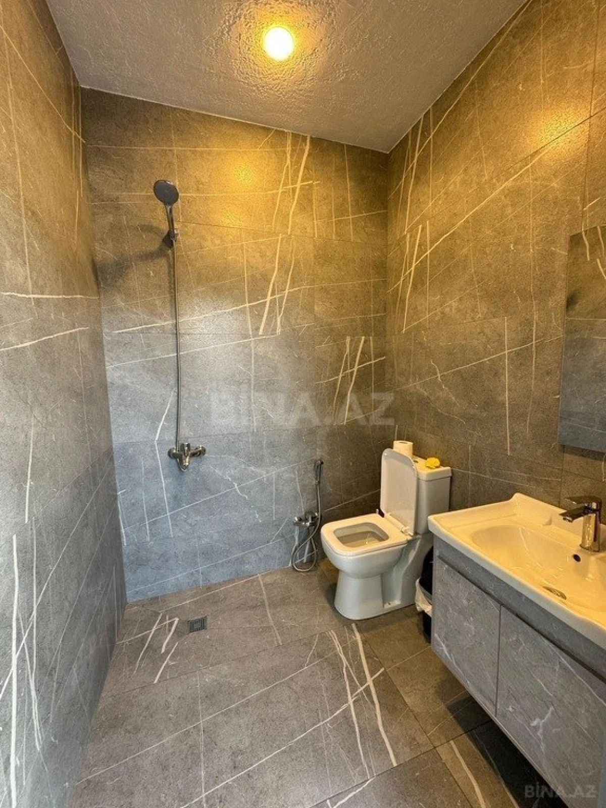 Kirayə verilir 4 otaqlı həyət evi 170 m²