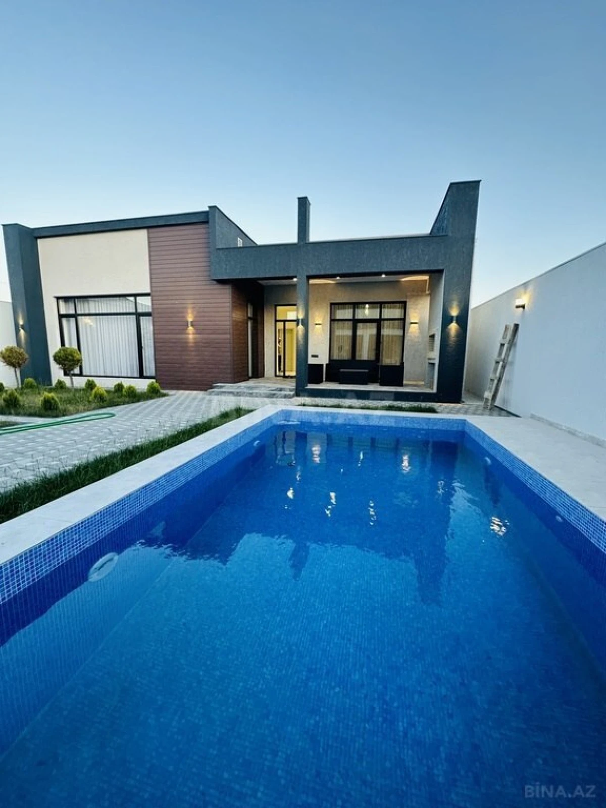 Kirayə verilir 4 otaqlı həyət evi 170 m²