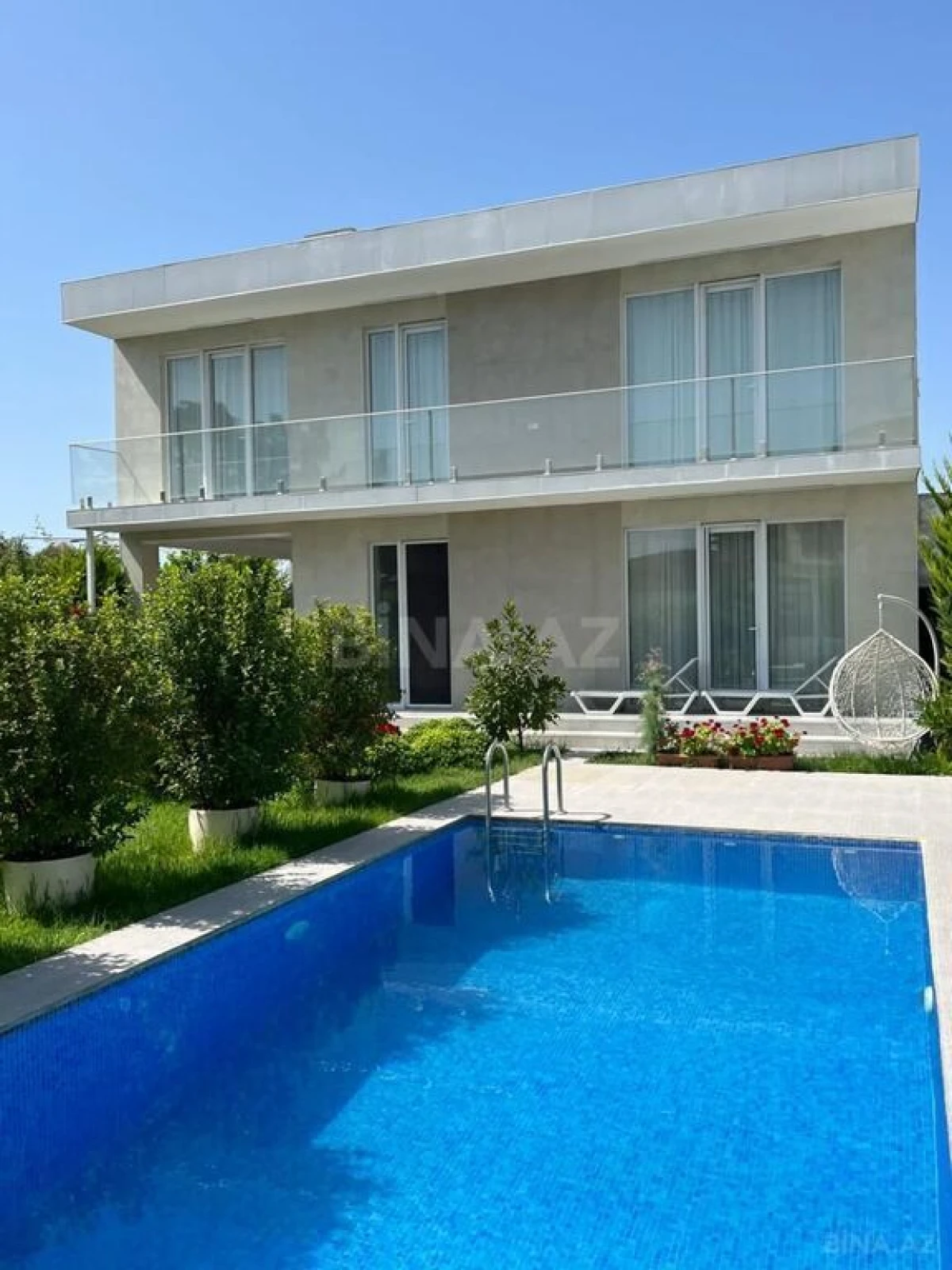 Kirayə verilir 5 otaqlı həyət evi 300 m²