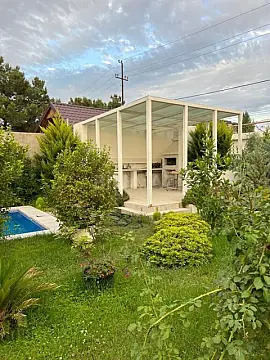 Kirayə verilir 5 otaqlı həyət evi 300 m²