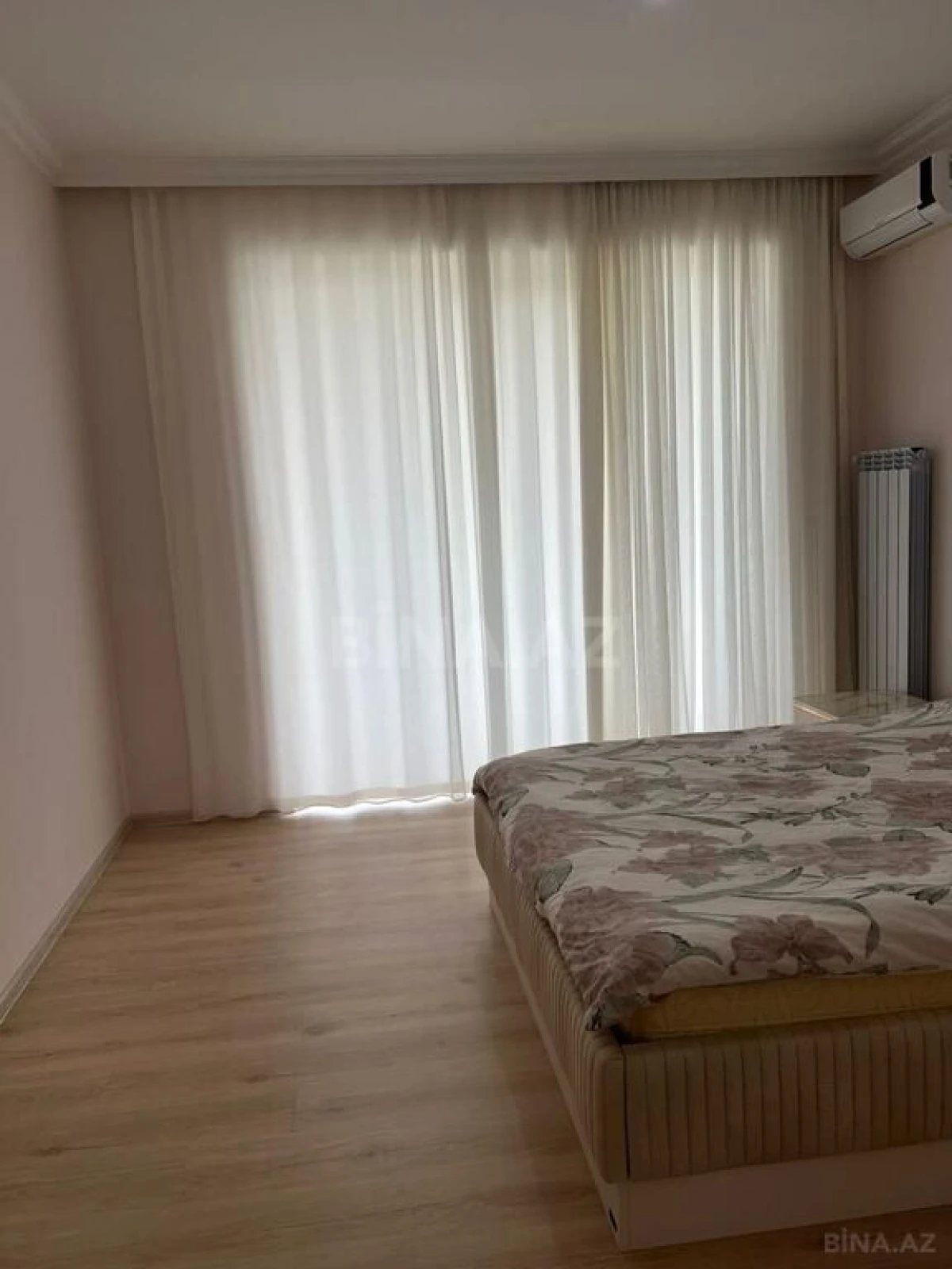 Kirayə verilir 5 otaqlı həyət evi 300 m²