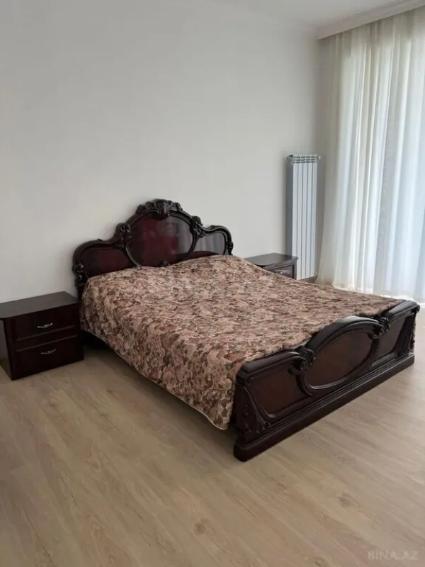 Kirayə verilir 5 otaqlı həyət evi 300 m²