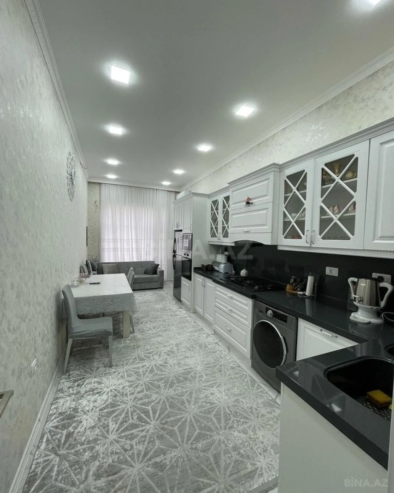 Kirayə verilir 5 otaqlı həyət evi 300 m²