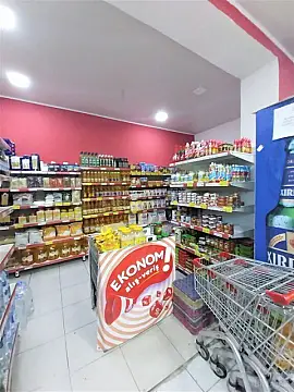 Satılır obyekt 440 m²