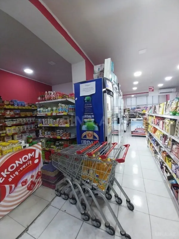 Satılır obyekt 440 m²