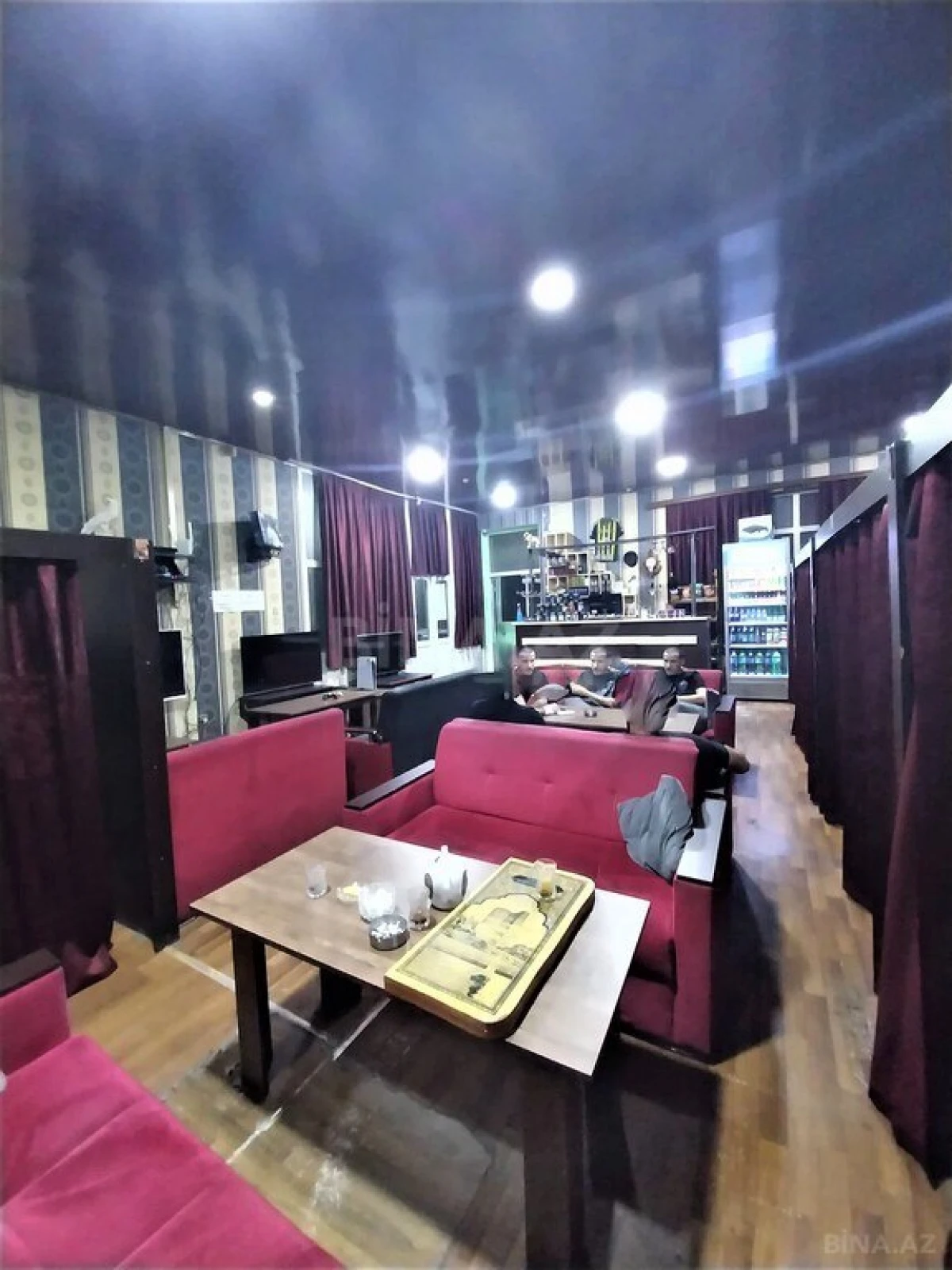 Satılır obyekt 440 m²