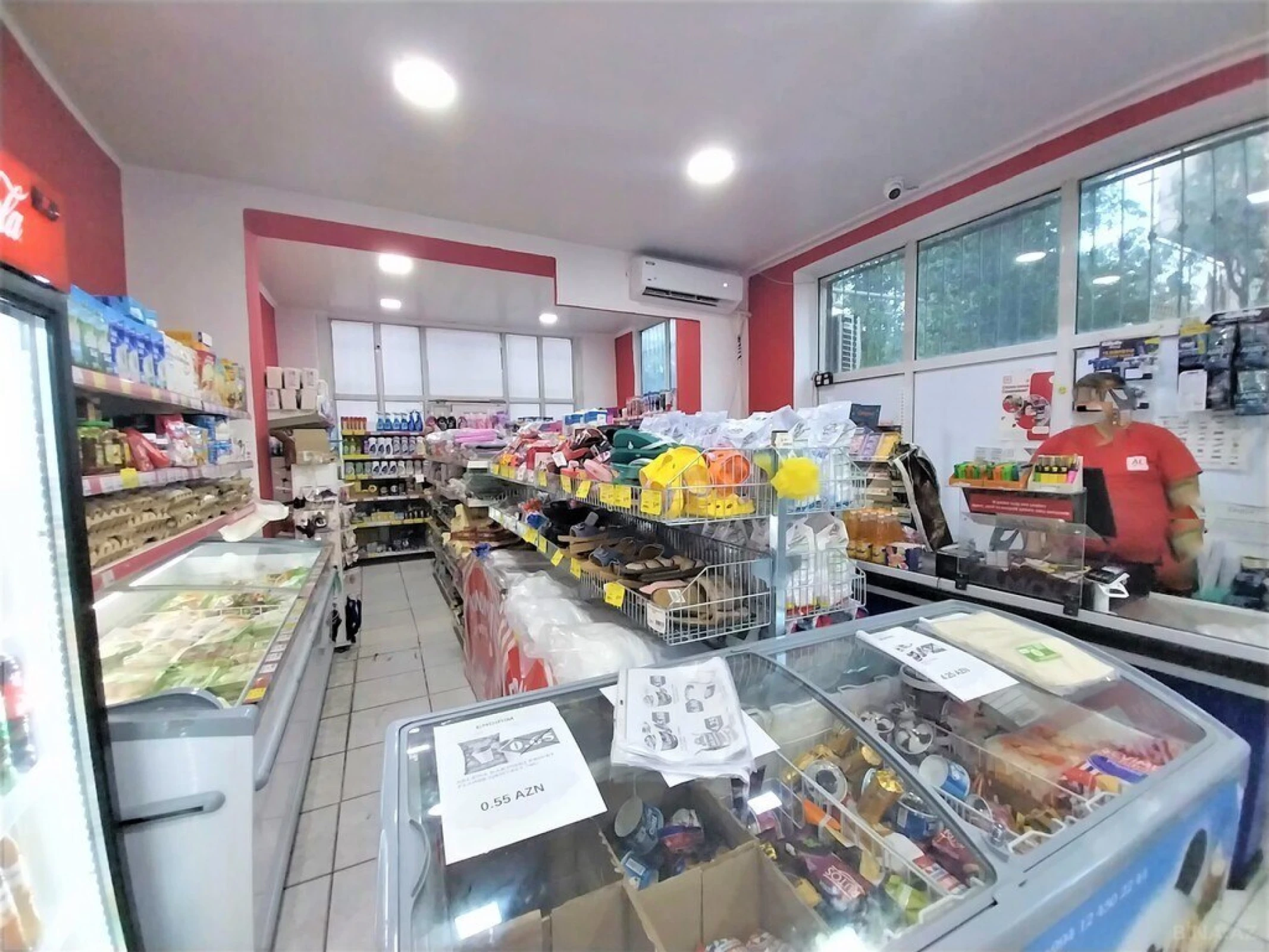 Satılır obyekt 440 m²