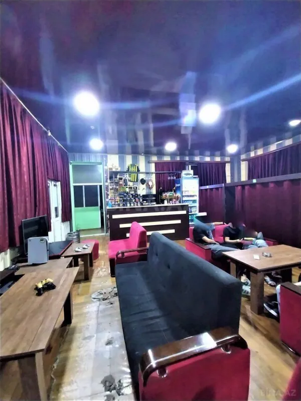 Satılır obyekt 440 m²