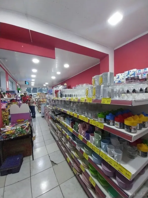 Satılır obyekt 440 m²