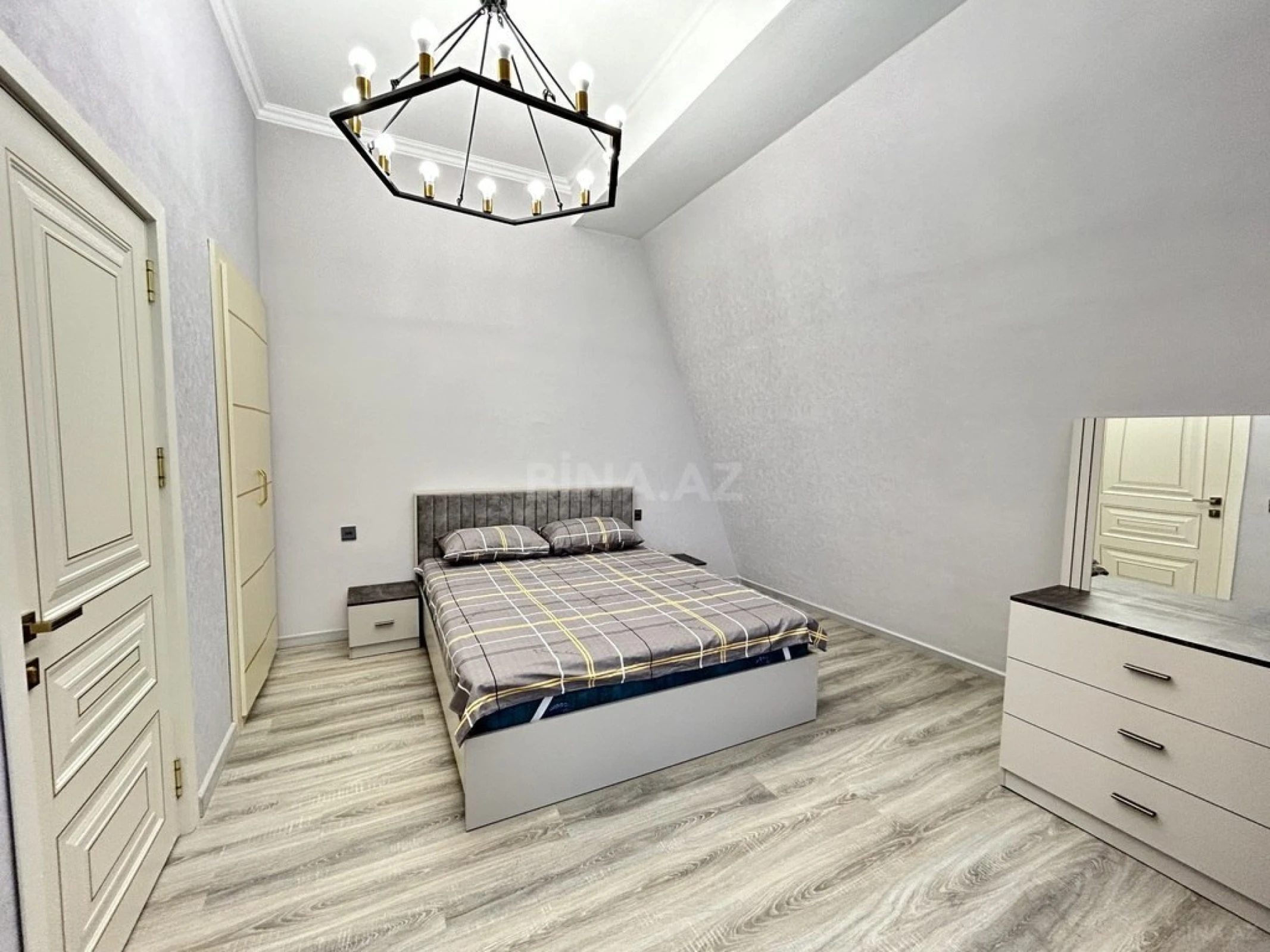 Kirayə verilir 2 otaqlı mənzil 60 m²