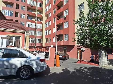 Satılır 2 otaqlı mənzil 79 m²