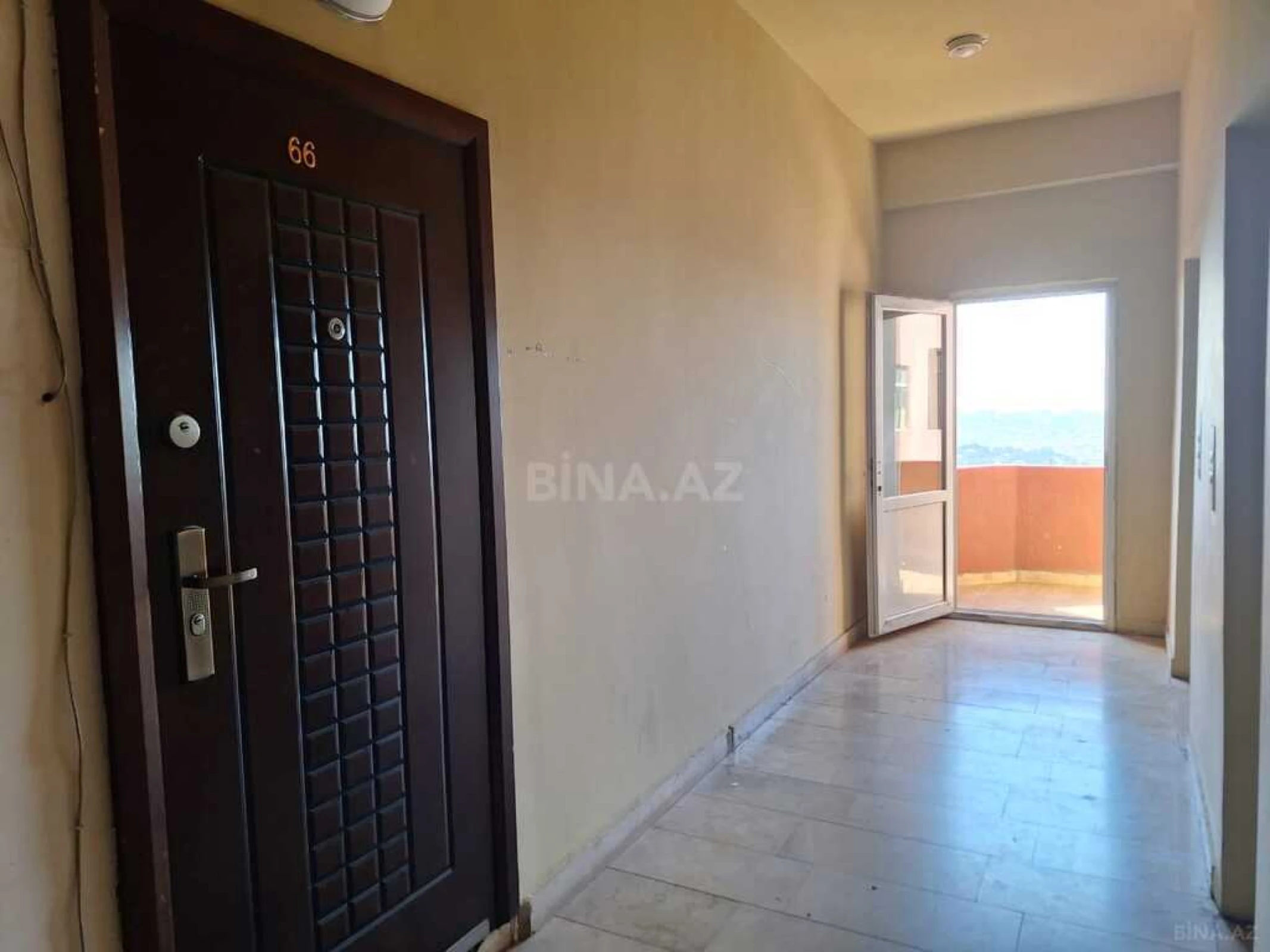 Satılır 2 otaqlı mənzil 79 m²