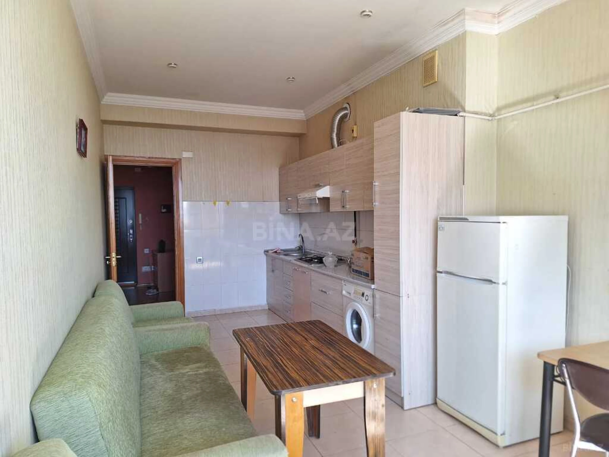 Satılır 2 otaqlı mənzil 79 m²