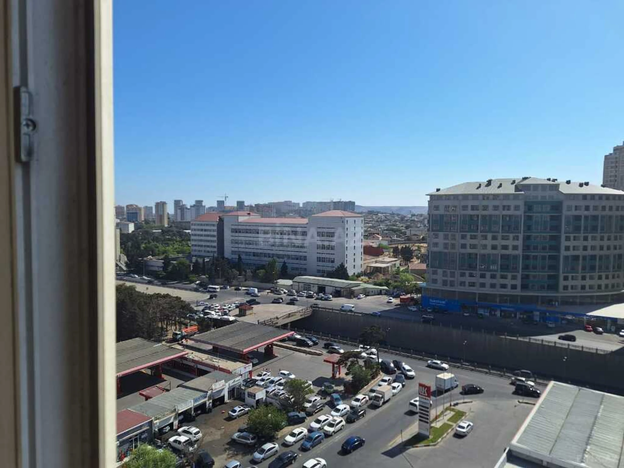 Satılır 2 otaqlı mənzil 79 m²