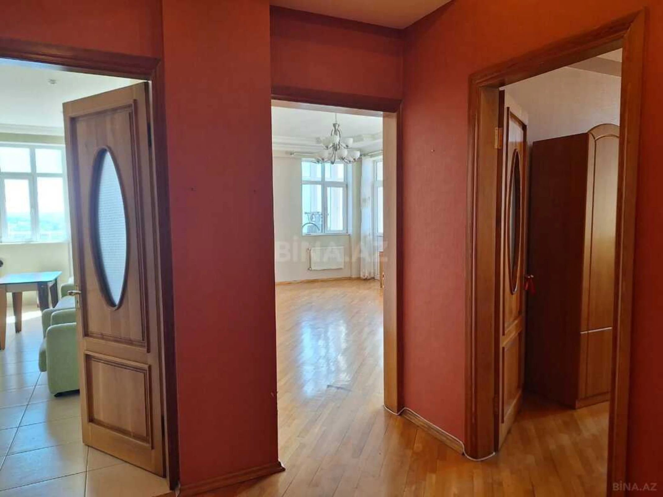 Satılır 2 otaqlı mənzil 79 m²