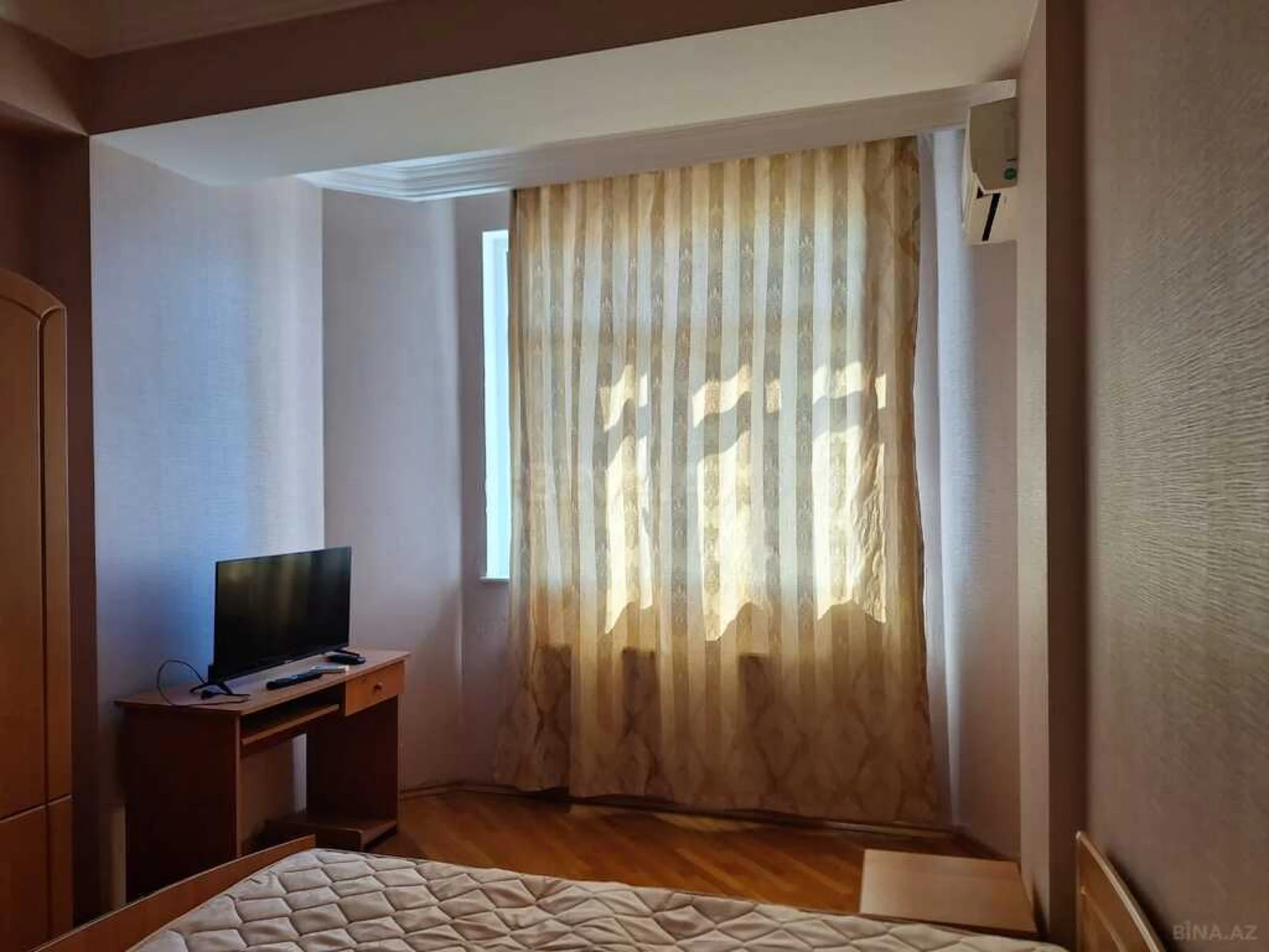 Satılır 2 otaqlı mənzil 79 m²
