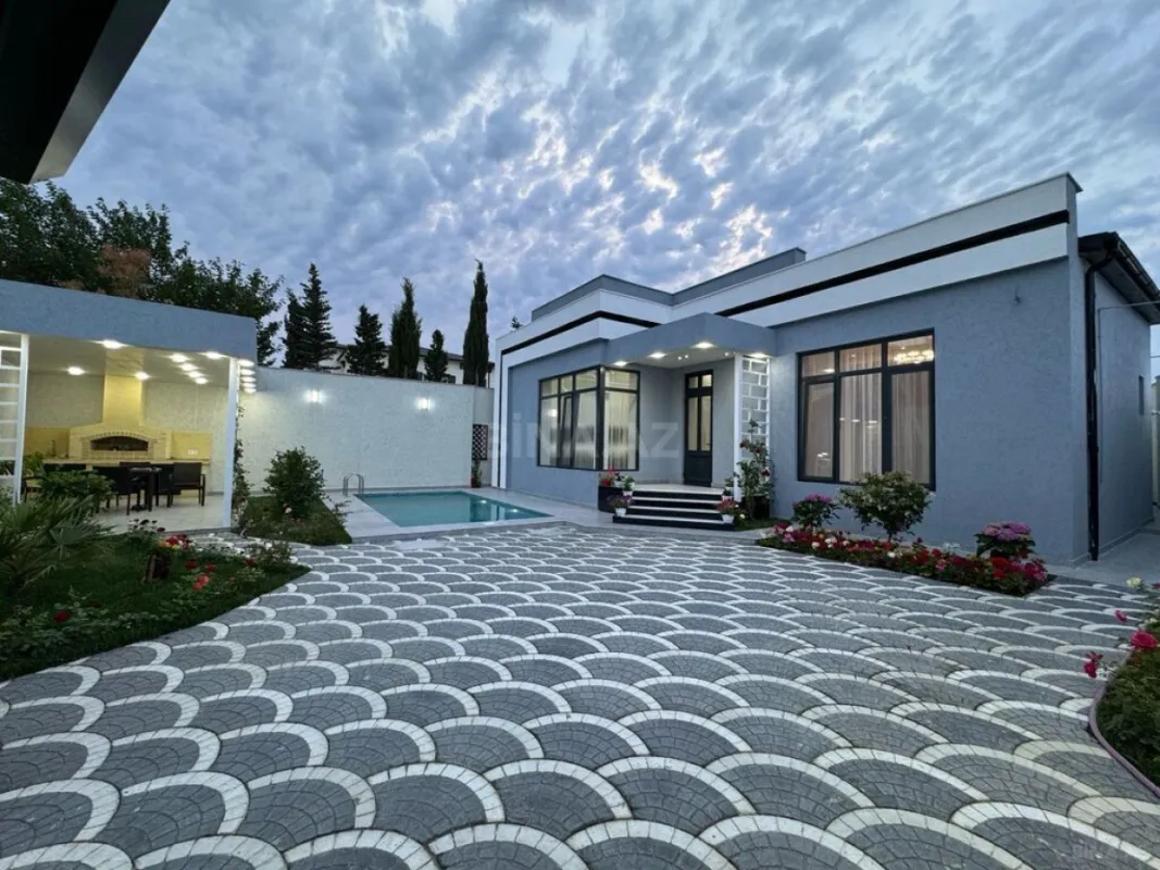 Satılır 4 otaqlı həyət evi 180 m²