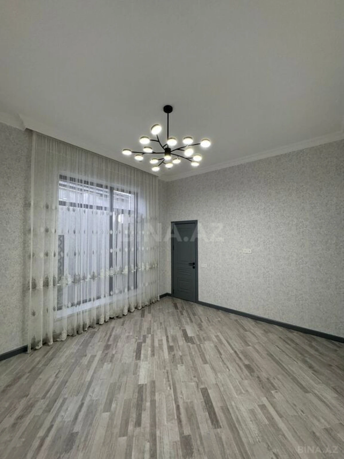 Satılır 4 otaqlı həyət evi 180 m²