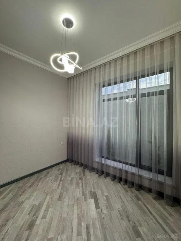 Satılır 4 otaqlı həyət evi 180 m²