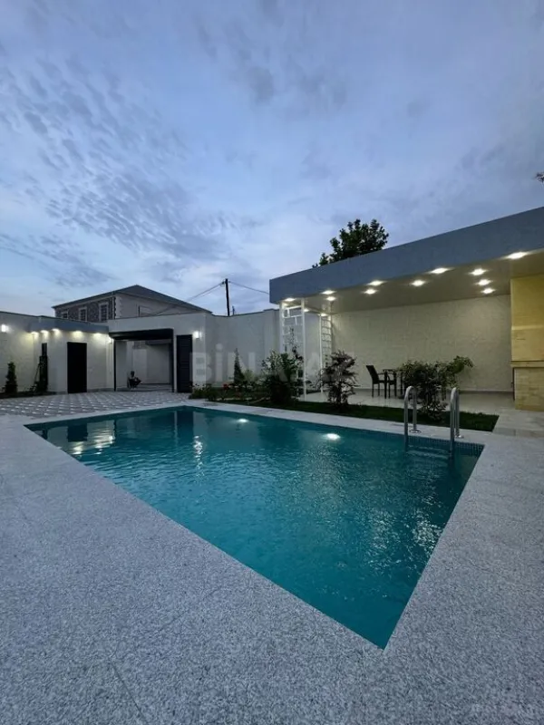 Satılır 4 otaqlı həyət evi 180 m²