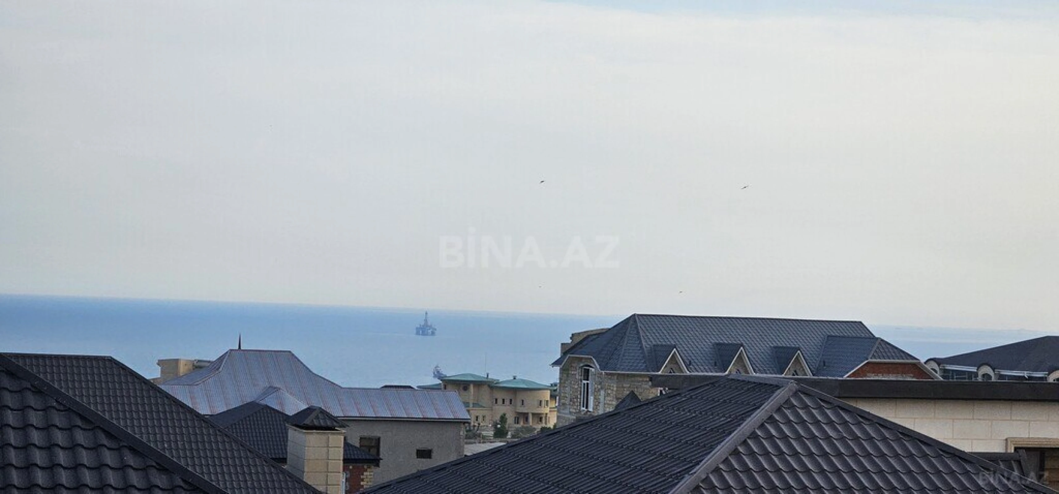 Satılır 9 otaqlı həyət evi 600 m²