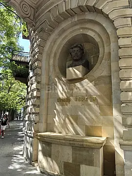 Satılır 4 otaqlı mənzil 130 m² — Bakı, Sahil qəs. 4 otaq 130.00 m²