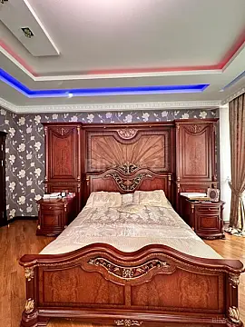 Satılır 5 otaqlı mənzil 260 m²