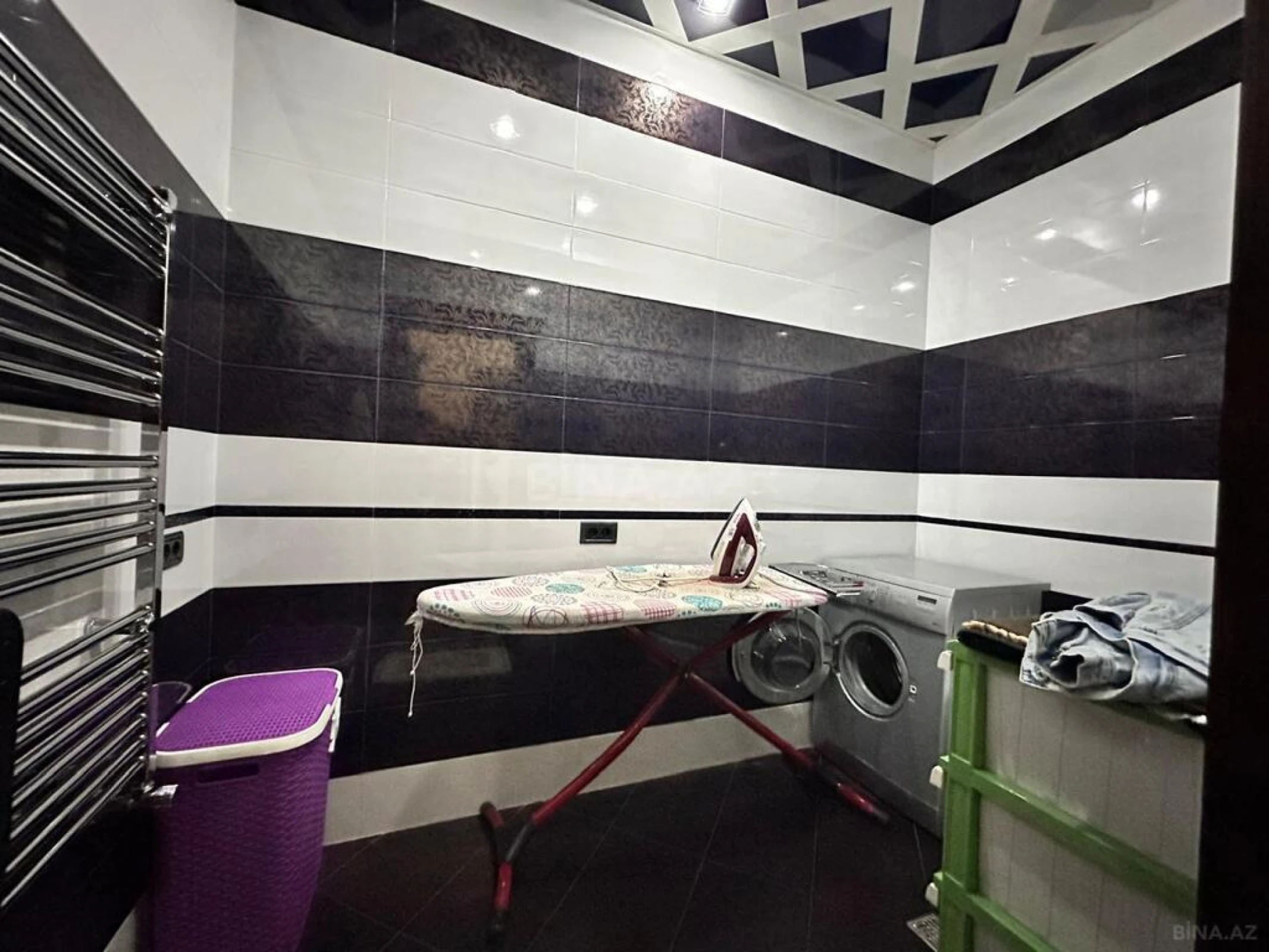 Satılır 5 otaqlı mənzil 260 m²
