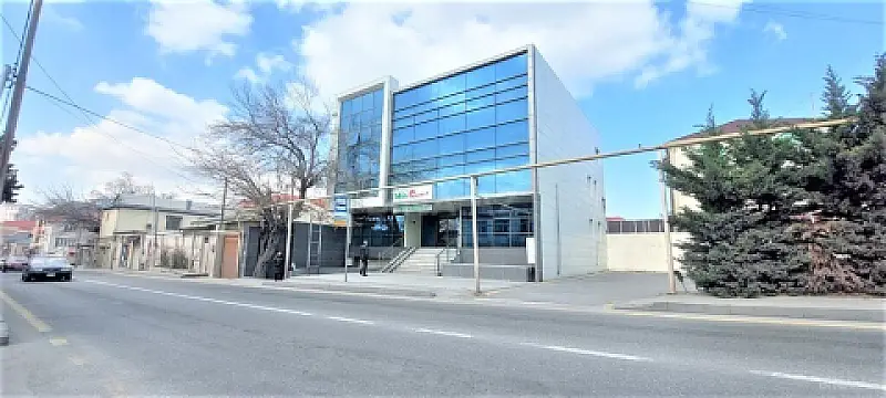 Satılır obyekt 802 m²