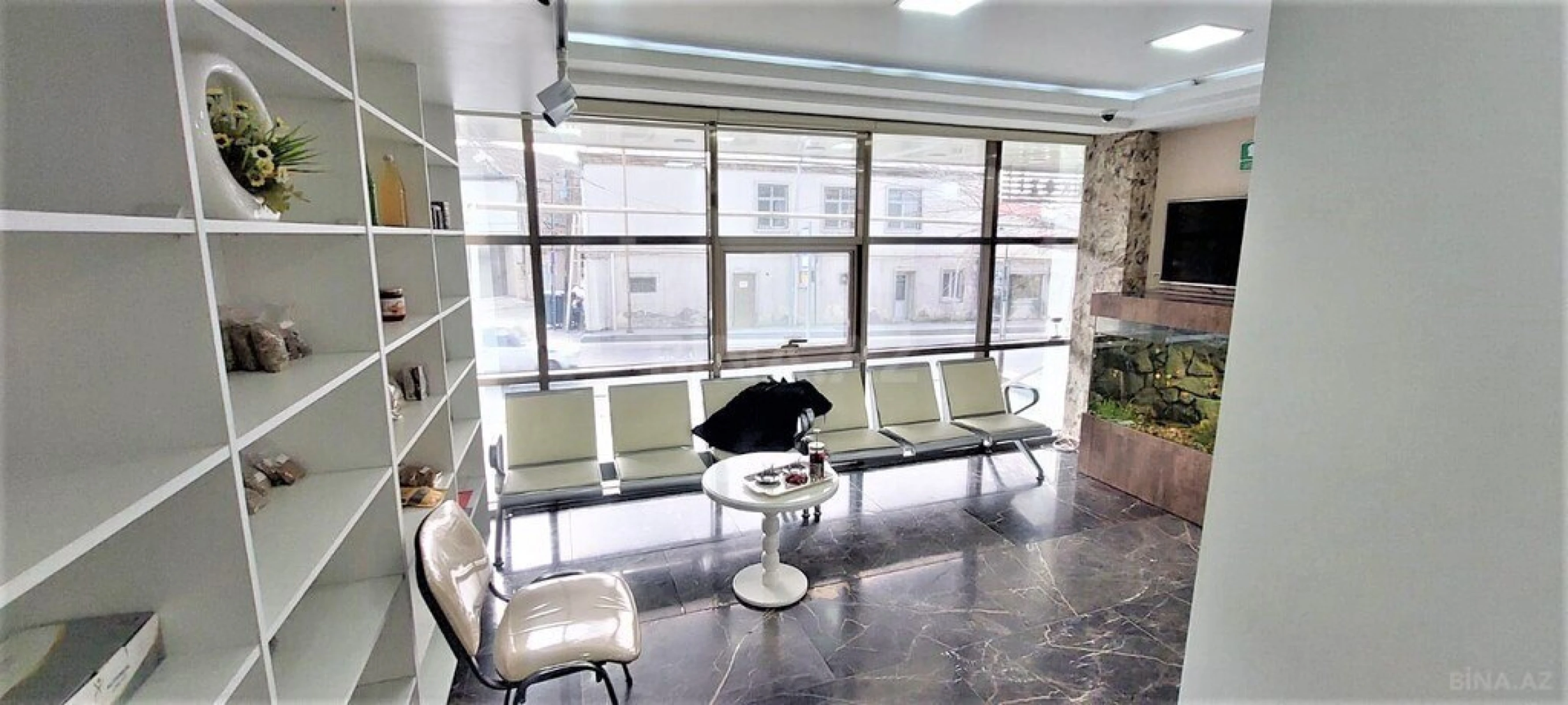 Satılır obyekt 802 m²